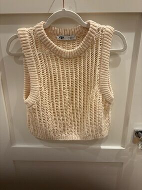 Zara Cream Open-Weave Crochet Sweater Zara new w/o tags cream layer with tee